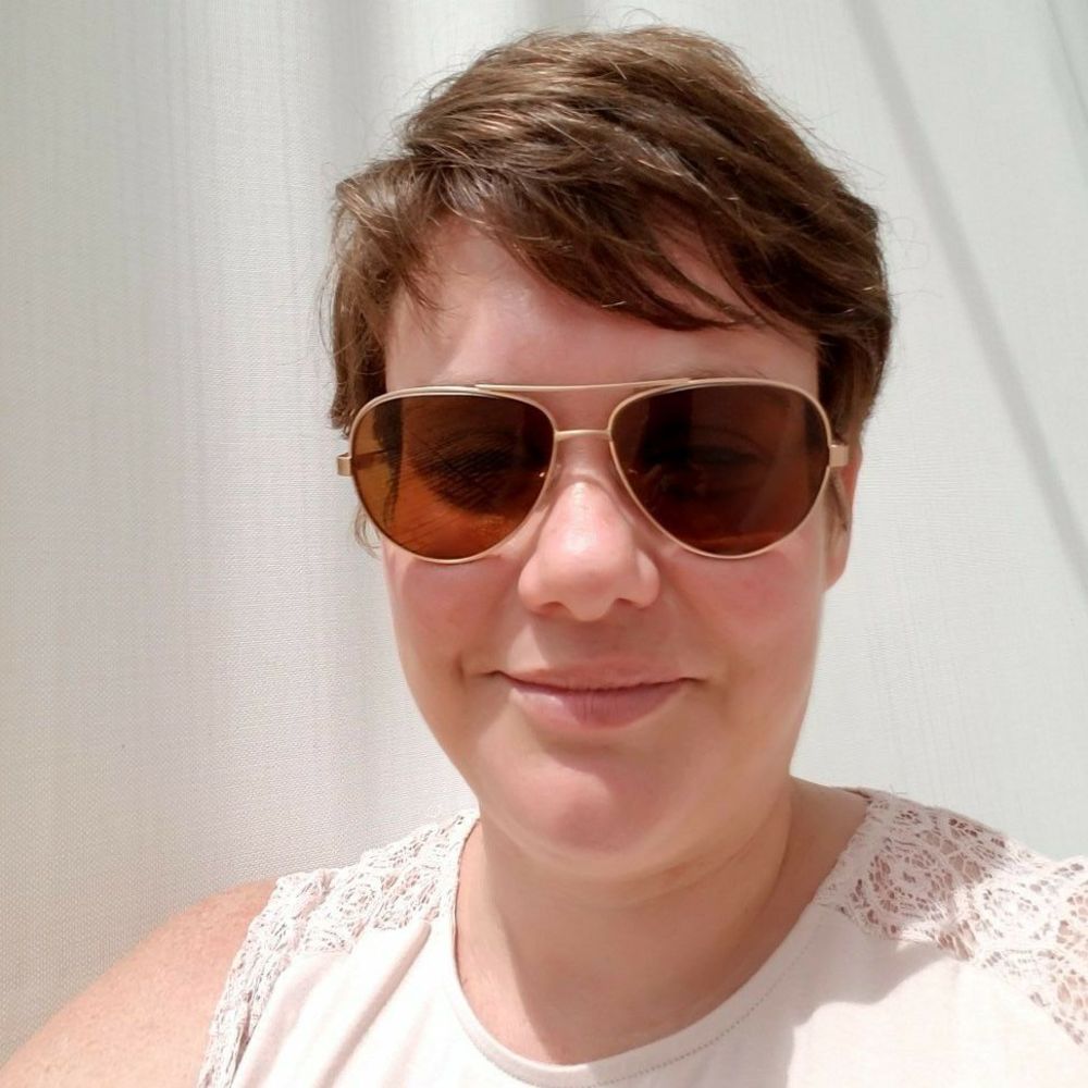 Meet your Posher, Jennifer